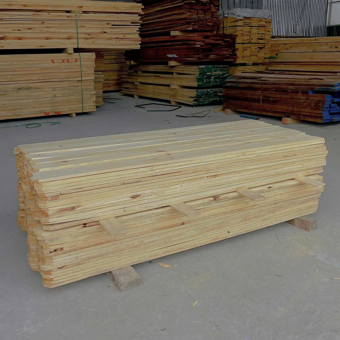 Gỗ Thông Brazil hàng rào - 1.5 x 10 x 180 CM - Ảnh 5