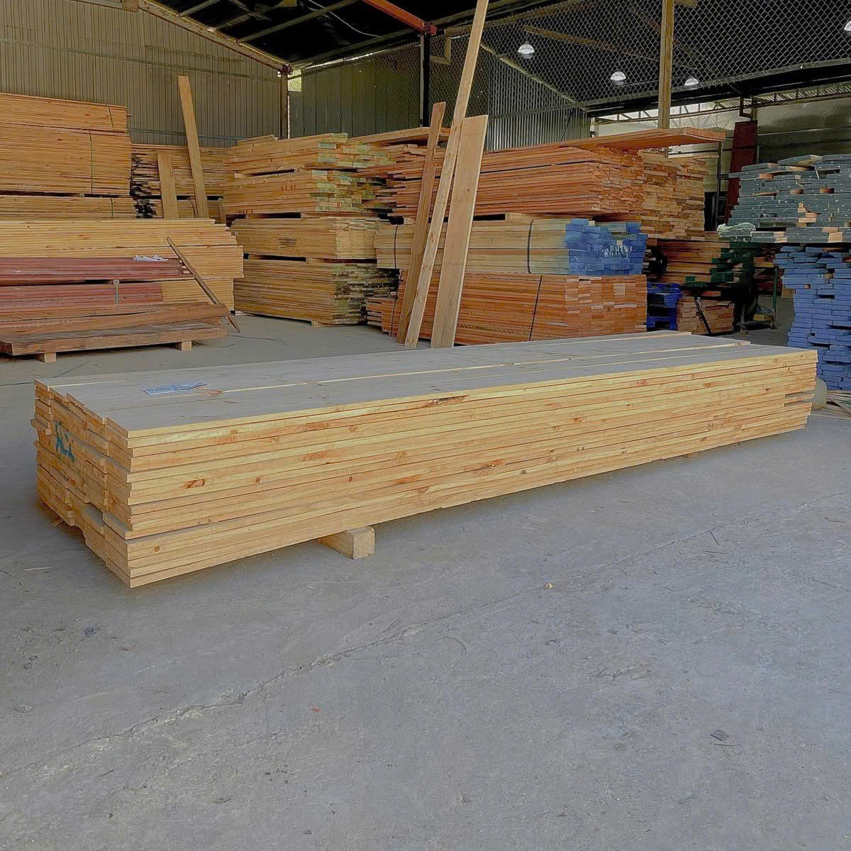 Gỗ Thông New Zealand - 2.2 x 20 x 390 CM - Ảnh 4