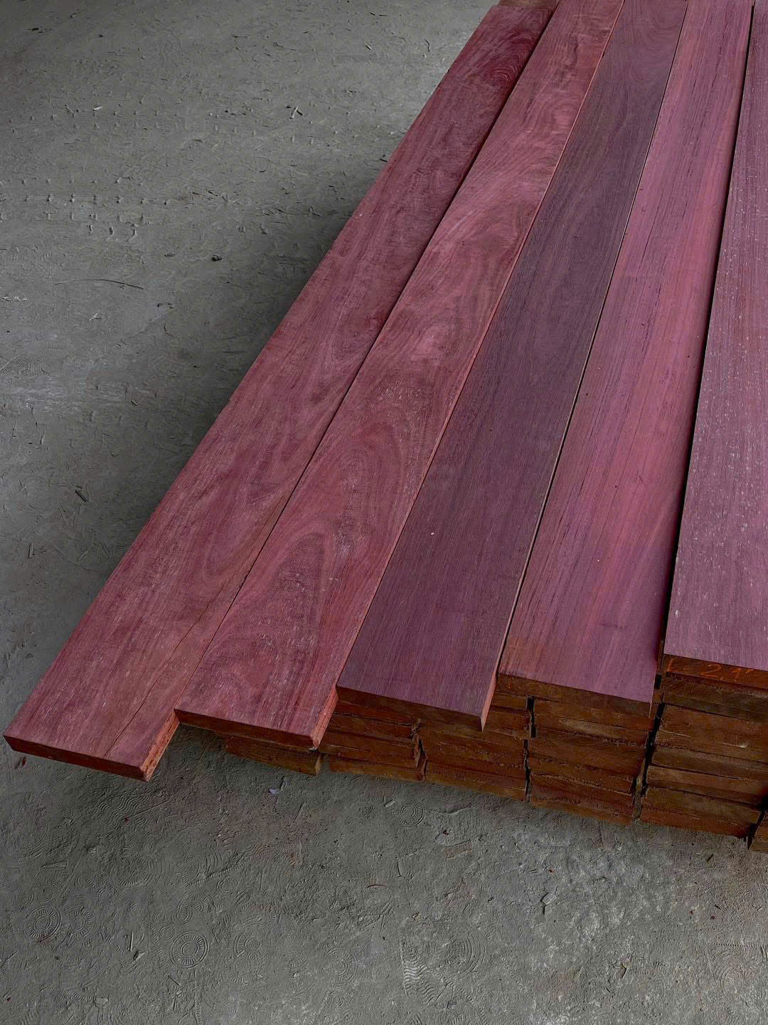 Gỗ Hương Tím (Purple Heart) - 3 x 15 x 217 CM - Ảnh 3