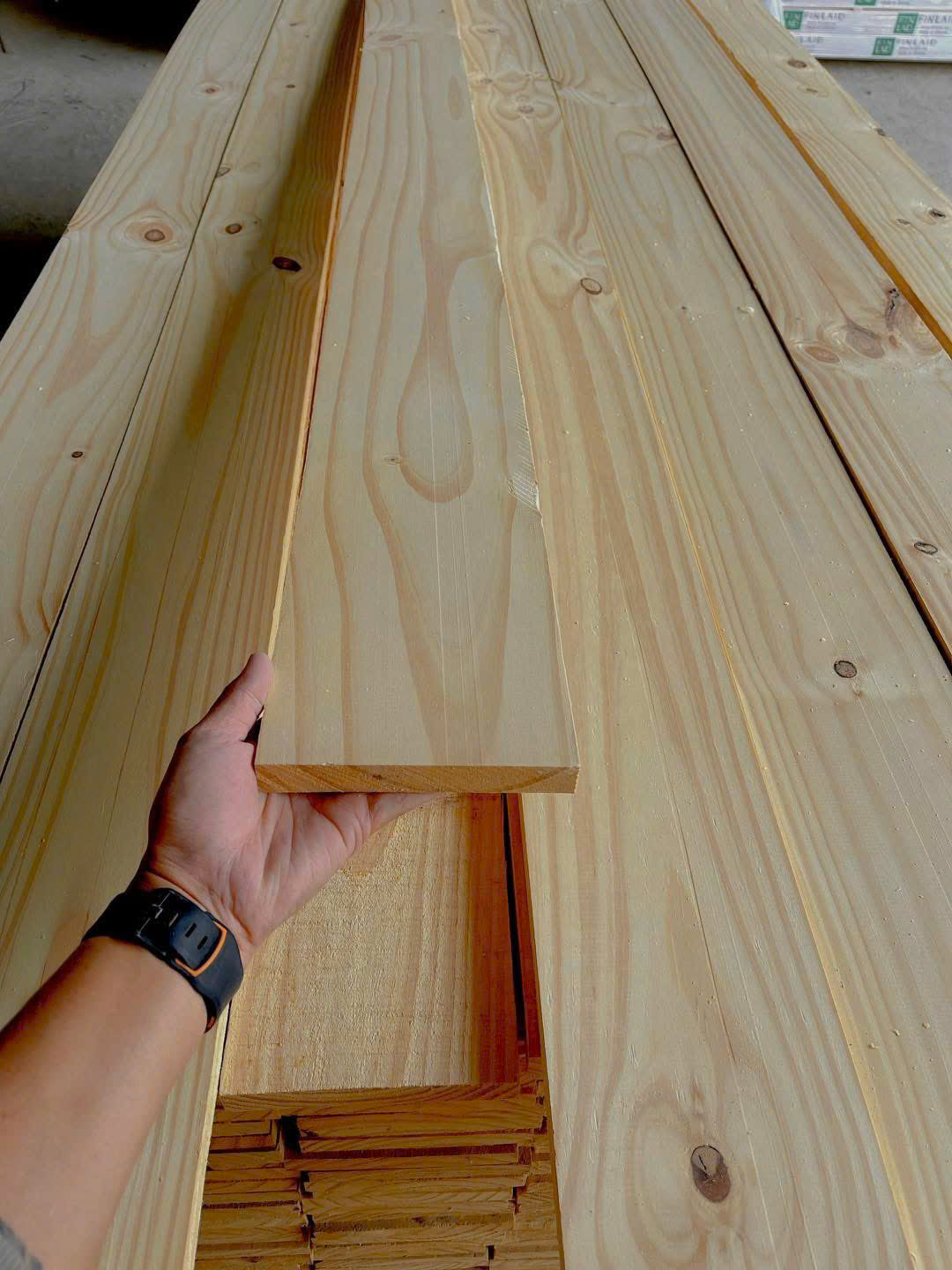 Gỗ Thông Uruguay - 2.2 x 15 x 305 CM - Ảnh 2