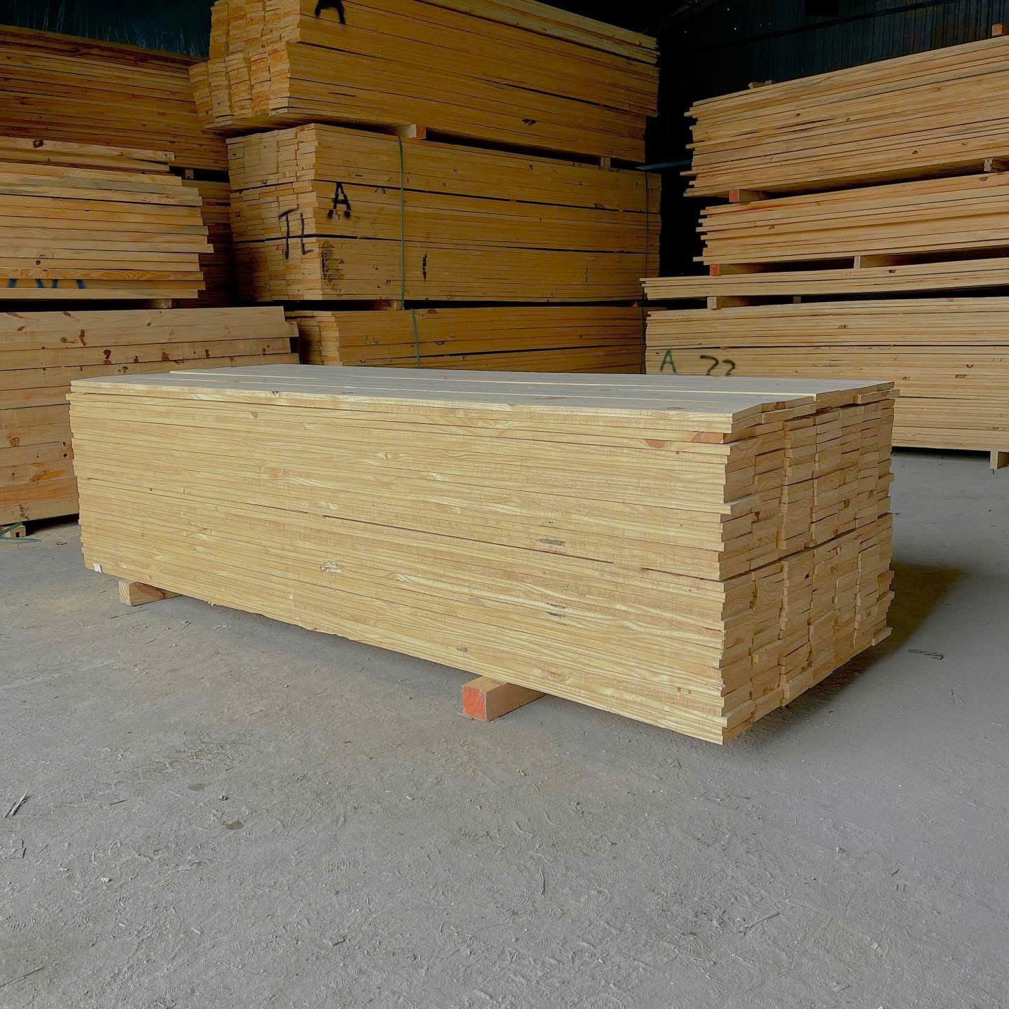 Gỗ Thông Uruguay - 2.2 x 15 x 305 CM - Ảnh 5