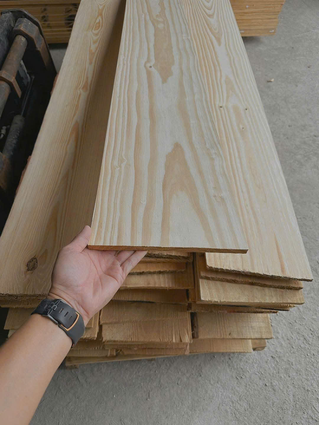 Gỗ Thông Mỹ - 1.5 x 25 x 200 CM - Ảnh 2