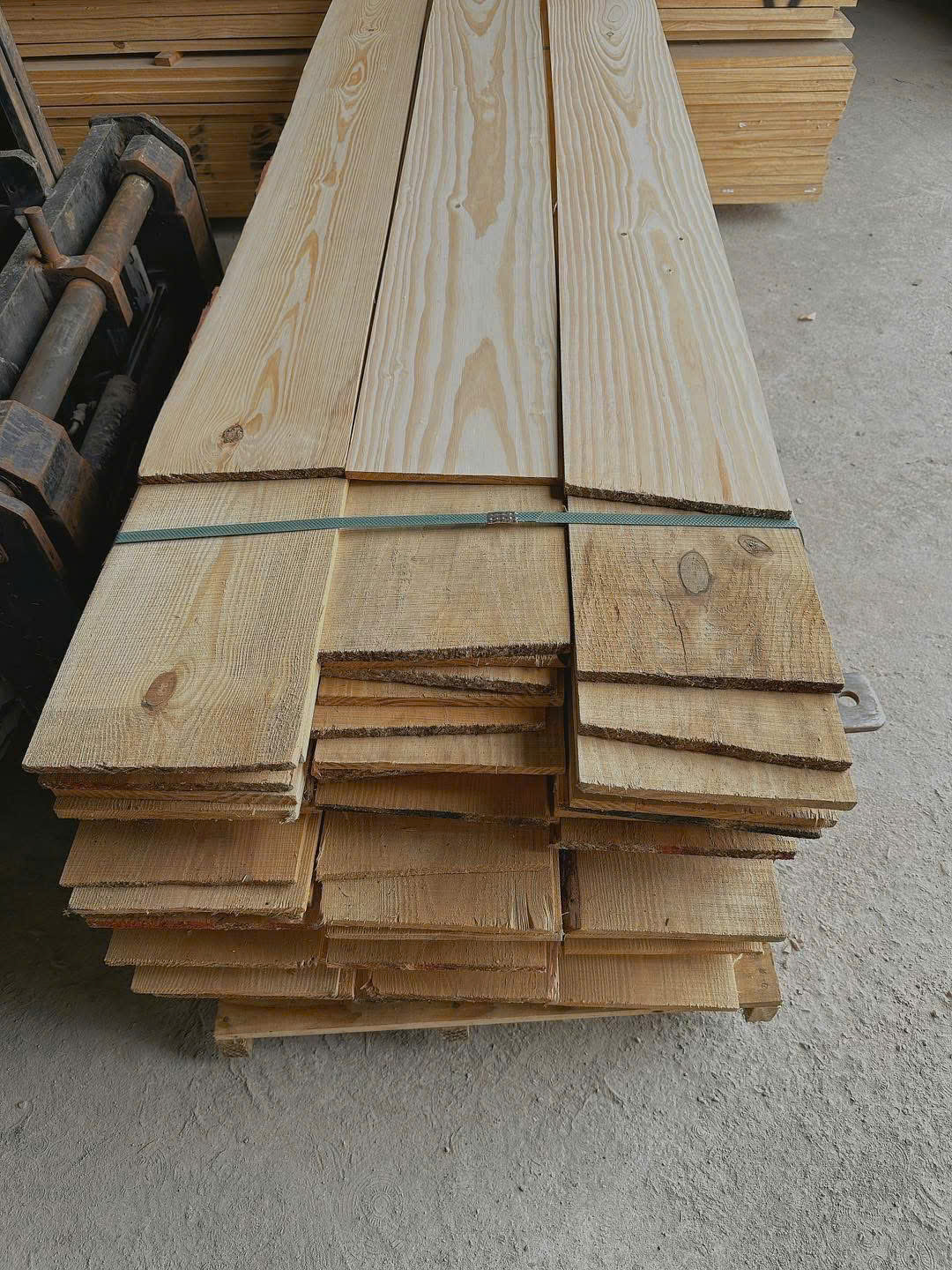 Gỗ Thông Mỹ - 1.5 x 25 x 200 CM - Ảnh 4